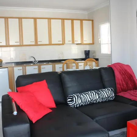 アパート Noemi Near The